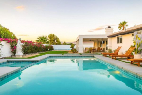 Resort style Villa w/ views, pool, spa and golf